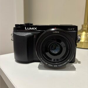 LUMIX GX7 Panasonic Camera